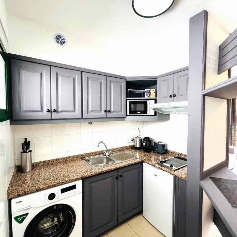 silent apartment with cozy terrace and ocean view - Apartamento de 2 dormitorios - 6
