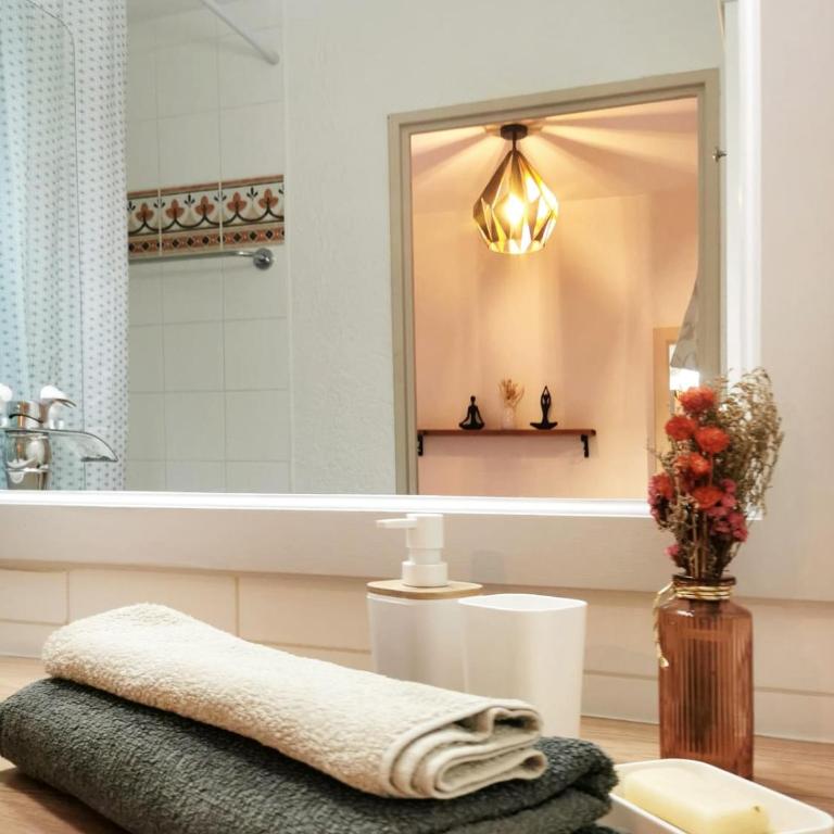 "Le Petit Bonheur" Studio Vue Mer - Climatisation - Parking gratuit - Côte d'Azur - Appartement 1 Chambre - 16