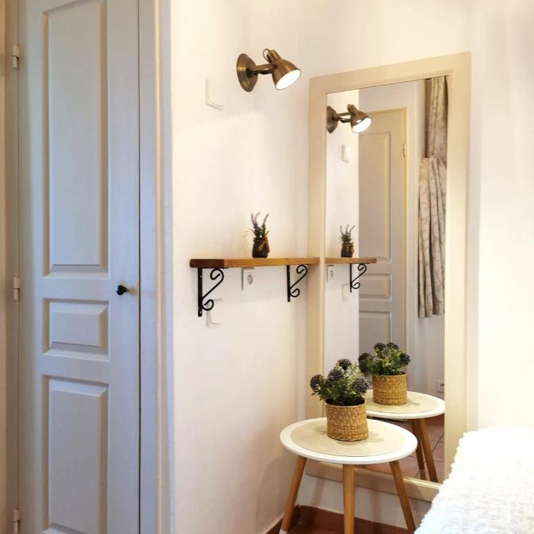 "Le Petit Bonheur" Studio Vue Mer - Climatisation - Parking gratuit - Côte d'Azur - Appartement 1 Chambre - 11