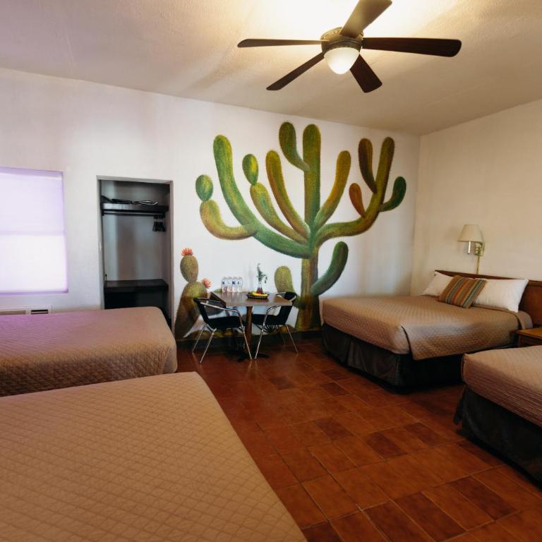 Hotel Las Palmas - Habitación cuádruple - 5
