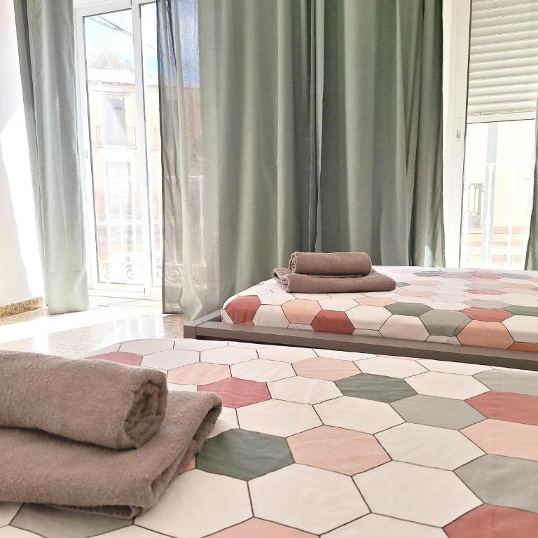 Sunny Malaga Centre Flats, 2 Options, with Balcony or Terrace - Apartamento Deluxe de 2 dormitorios - 2