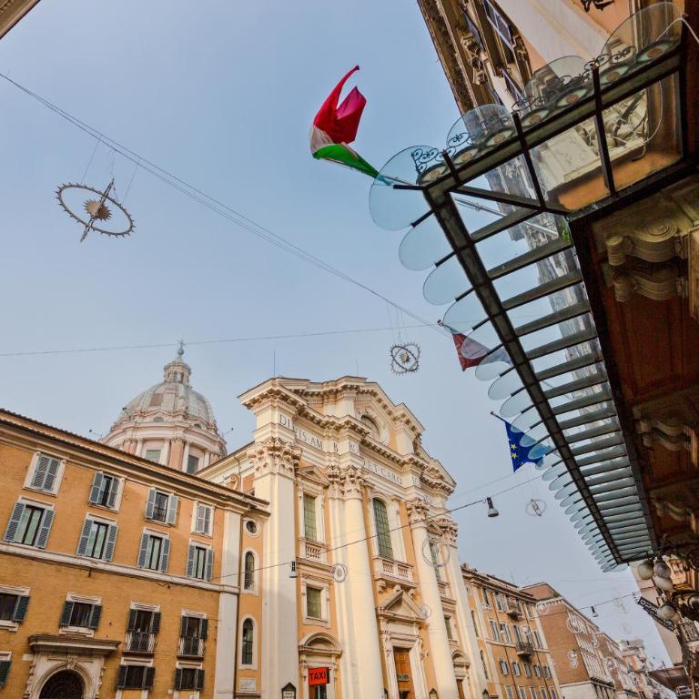 TownHouse by the Spanish Steps - Appartamento con 2 Camere da Letto e Balcone - 12