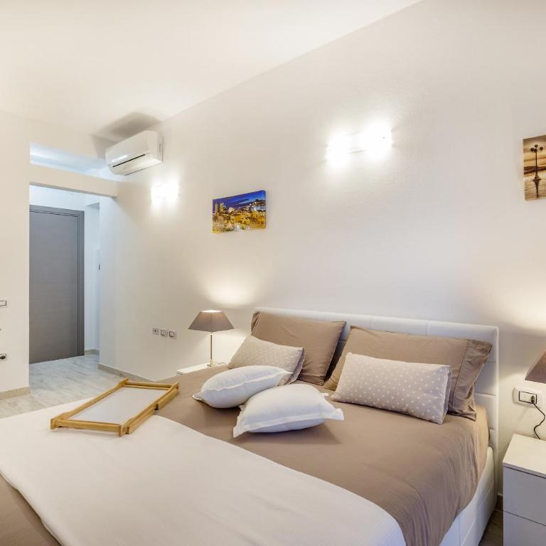 Sette Colli Guesthouse - Studio with Balcony - 8