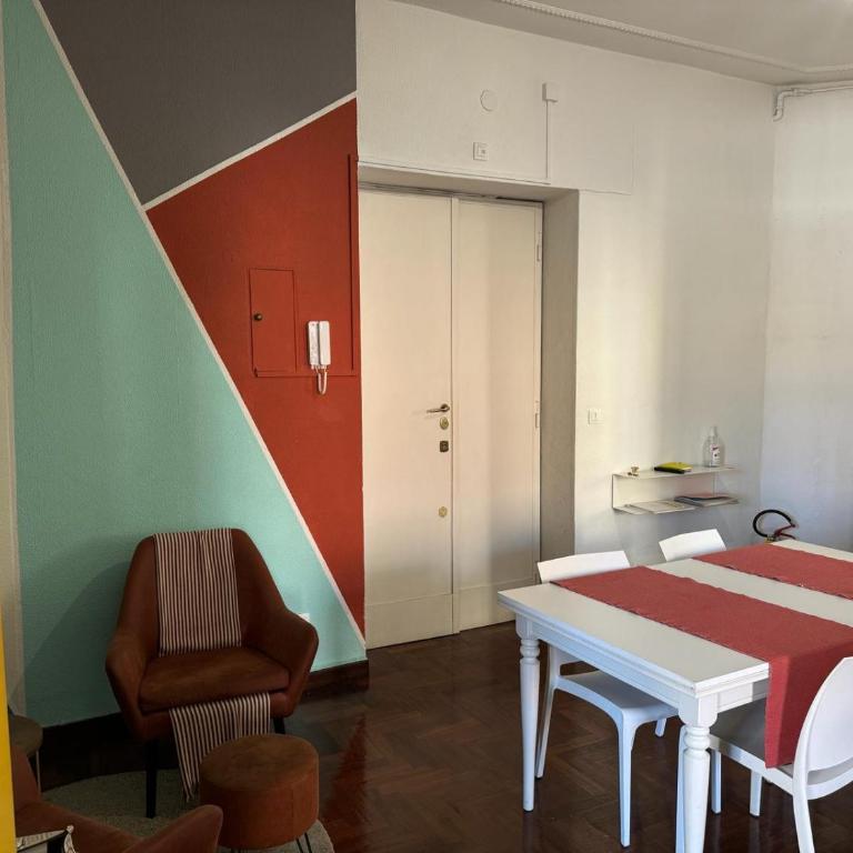 A Colorful Spot for La Dolce Vita - Appartamento con 2 Camere da Letto - 2