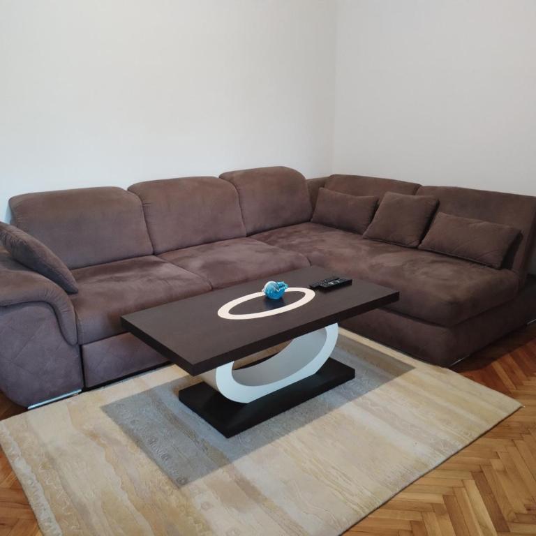 Vrsutska 81 - Apartman sa 3 Spavaće Sobe - 12