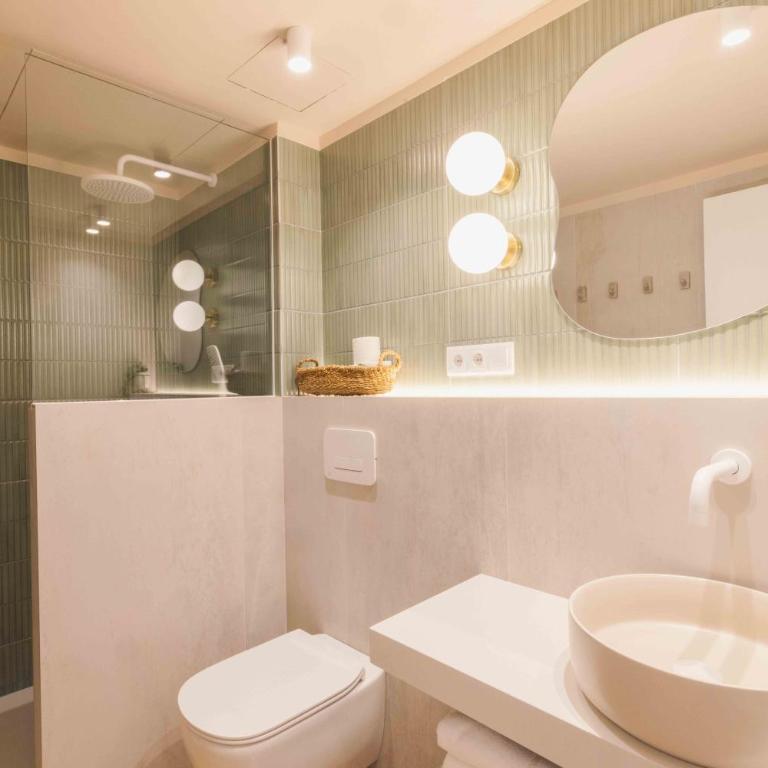 Los 6 by GRUPO CCOMMO - Two-Bedroom Apartment - 3