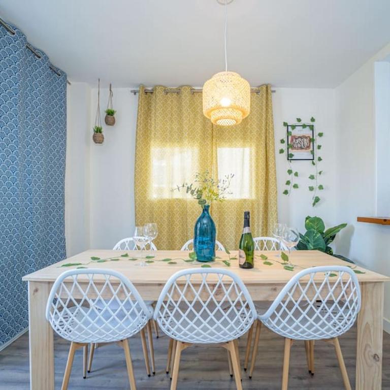 EST 22-Amplio apartamento en pleno centro JUNTO AL MAR, WIFI FIBRA, PARKING - Apartamento de 2 dormitorios - 4