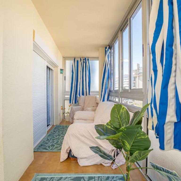 EST 22-Amplio apartamento en pleno centro JUNTO AL MAR, WIFI FIBRA, PARKING - Apartamento de 2 dormitorios - 16