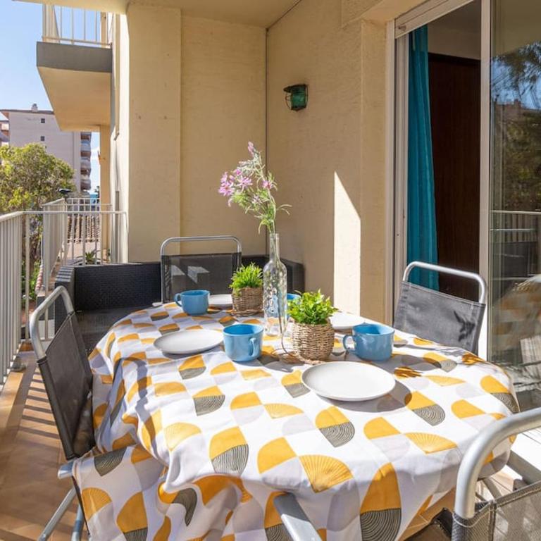 EST 22-Amplio apartamento en pleno centro JUNTO AL MAR, WIFI FIBRA, PARKING - Apartamento de 2 dormitorios - 3