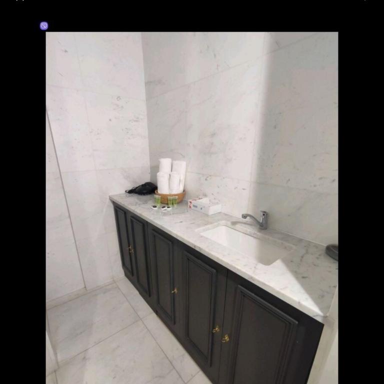 L'avenue Montaigne - Two-Bedroom Apartment - 7