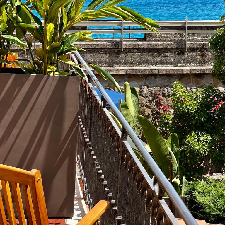 Oasi di Mare - Boutique Guest House - Camera Matrimoniale Deluxe con Balcone e Vista Mare - 9