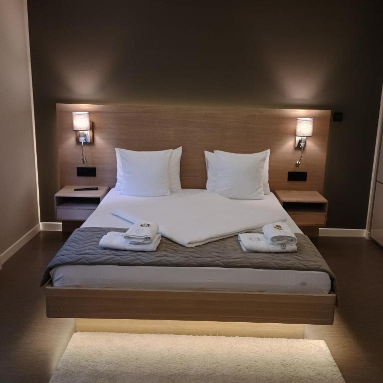 Emilia Lux Rooms - Porodična Soba sa Balkonom - 1