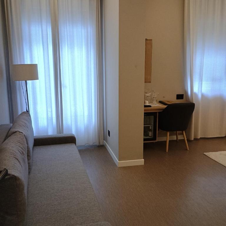 Emilia Lux Rooms - Porodična Soba sa Balkonom - 7