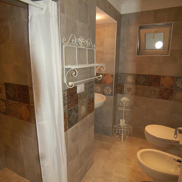 Domus Aurea - Appartamento con 1 Camera da Letto - 2