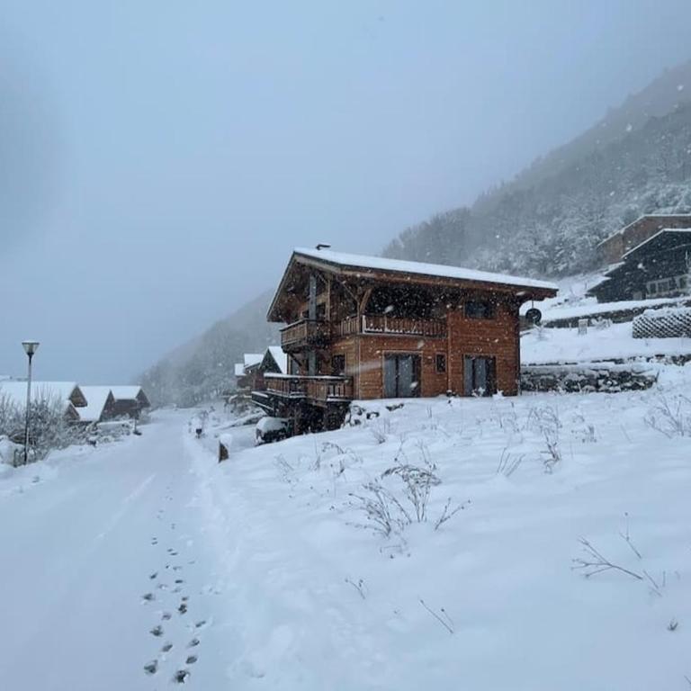 Chalet Purdey - Sleeps 10 with Hot Tub - Chalet - 28