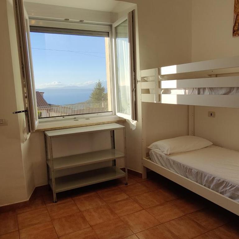 Locanda Maddalena - Accoglienza Pellegrini - Bed in 6-Bed Mixed Dormitory Room - 7