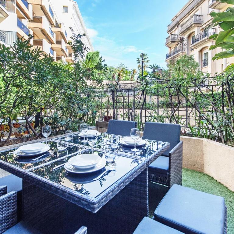 "Queen's garden" Centre, Terrasse, Rénové, Calme - Appartement 1 Chambre - 3