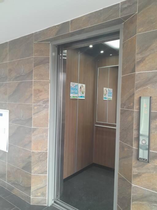 RentalsOP AN04 Apartamento con balcon cerca al CC Plaza Arrayanes Excelente vista - Apartamento de 2 dormitorios - 32