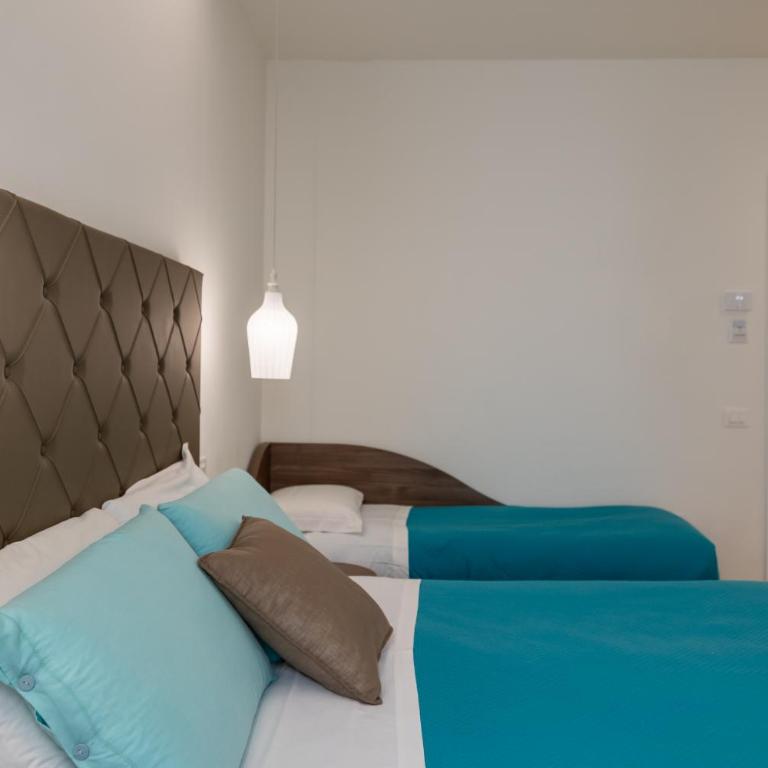 B&B Rais Luxury Rooms - Camera Tripla Standard - 9