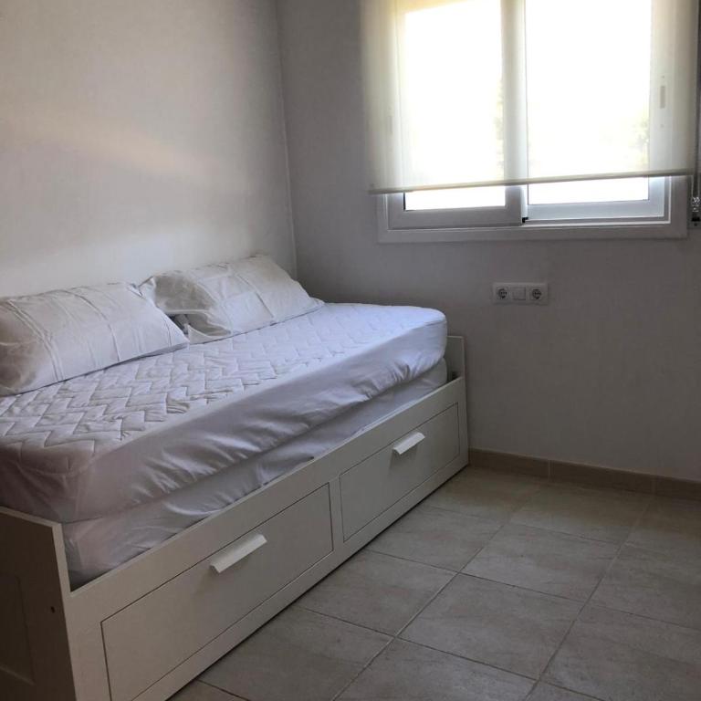Casa en L Escala con piscina y WIFI free - Casa de 4 dormitorios - 37