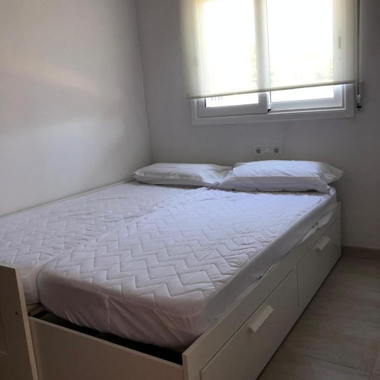 Casa en L Escala con piscina y WIFI free - Casa de 4 dormitorios - 36