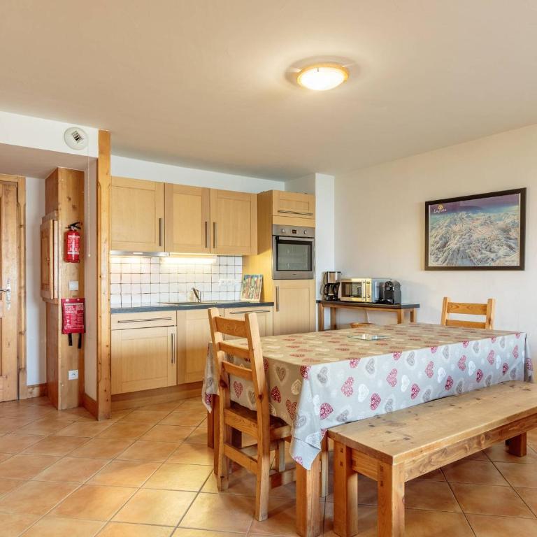 Appart 4P au pied des pistes avec WIFI et parking - FR-1-352-81 - Appartement - 6