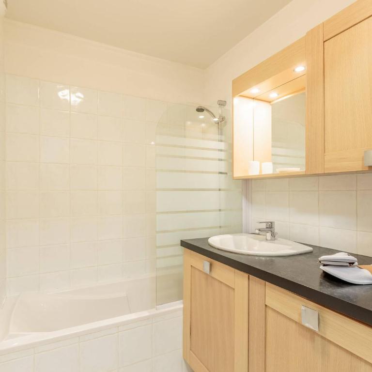Appart 4P au pied des pistes avec WIFI et parking - FR-1-352-81 - Appartement - 10