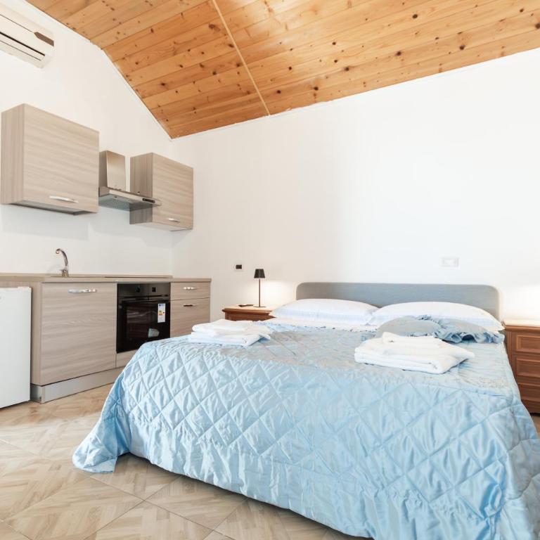 Parcheggio Gratis - 10min Aeroporto - Vista Mare - Appartamento con 2 Camere da Letto - 2