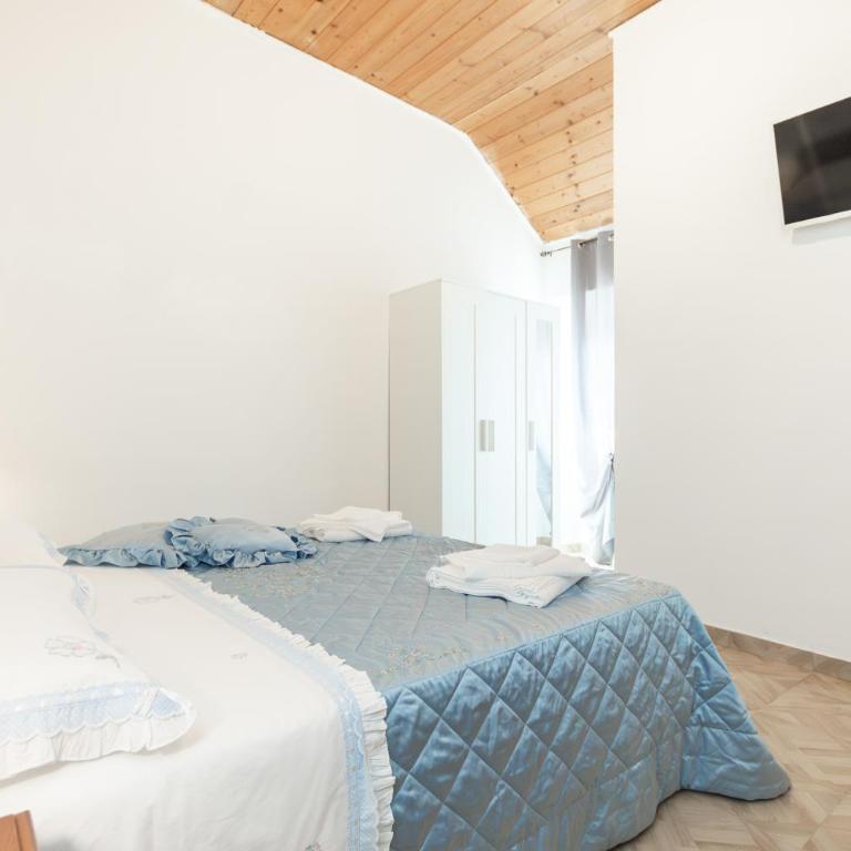 Parcheggio Gratis - 10min Aeroporto - Vista Mare - Appartamento con 2 Camere da Letto - 4
