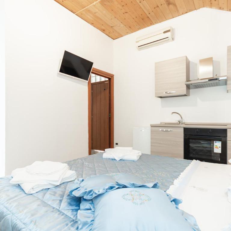 Parcheggio Gratis - 10min Aeroporto - Vista Mare - Appartamento con 2 Camere da Letto - 5