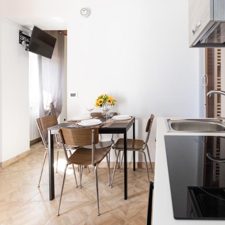 Parcheggio Gratis - 10min Aeroporto - Vista Mare - Appartamento con 2 Camere da Letto - 9