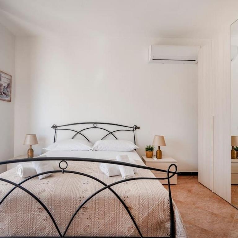 Domus Apulia, Due Passi Dal Mare - Free Parking - - Three-Bedroom Apartment - 7