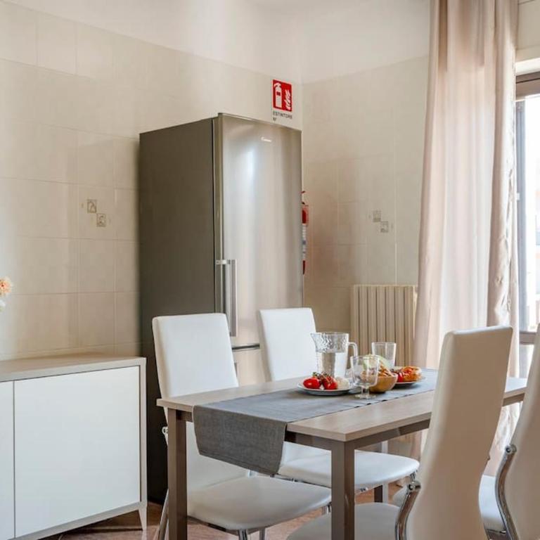 Domus Apulia, Due Passi Dal Mare - Free Parking - - Three-Bedroom Apartment - 22