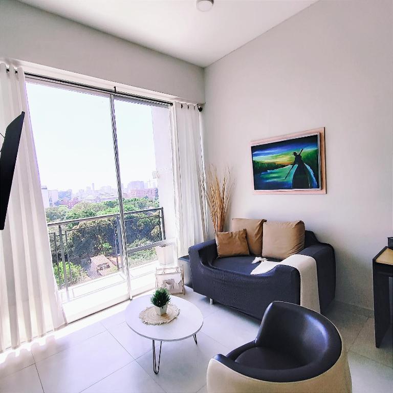 En la mejor zona, Shopping Mariscal, Vistas increibles, Edif Life Villa Morra 5D - Apartamento de 1 Dormitorio con balcón y vistas a la ciudad - 1