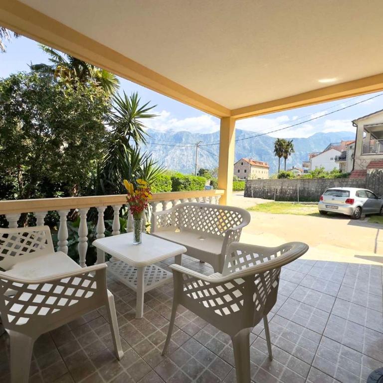 Apartments ASYA - Deluxe One-Bedroom Apartment with Garden View - 7
