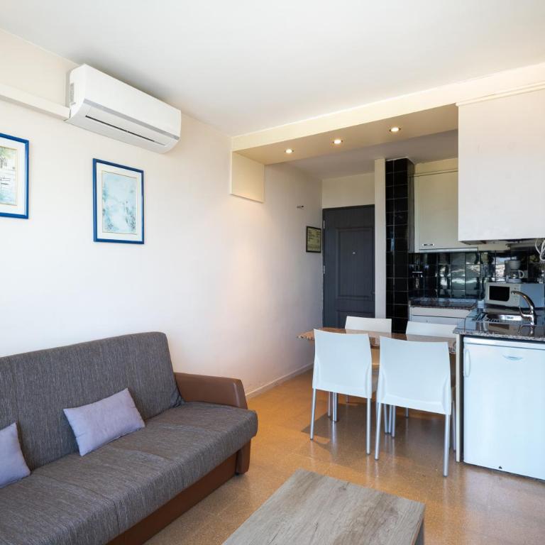 Aparthotel Comtat Sant Jordi - Apartamento Economy de 1 dormitorio (2 adultos + 2 niños de hasta 10 años) - 2