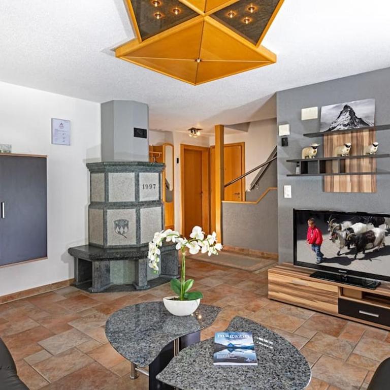 Maisonette Wohnung - Chalet Amethyst in Taesch bei Zermatt - Apartment mit Aussicht und Balkon - 8