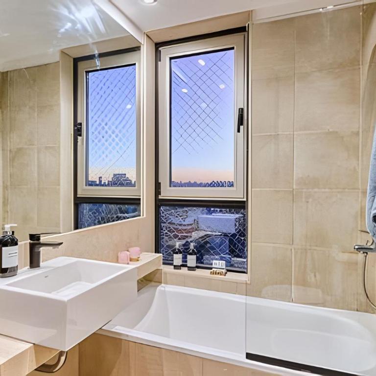 Top con Piscina, Gym, Zona Infantil y 300MB Wi-Fi - Apartamento Deluxe de 2 dormitorios con balcón - 69