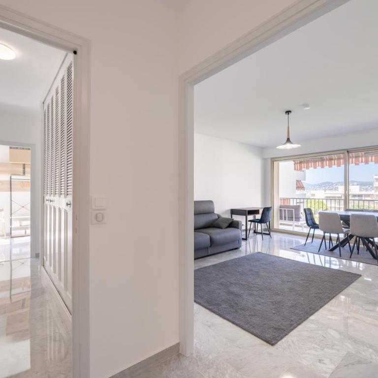 Hello Côte d'Azur - Spacieux 3 pièces avec piscine et tennis - Two-Bedroom Apartment - 9