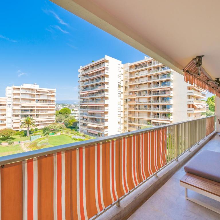 Hello Côte d'Azur - Spacieux 3 pièces avec piscine et tennis - Two-Bedroom Apartment - 14