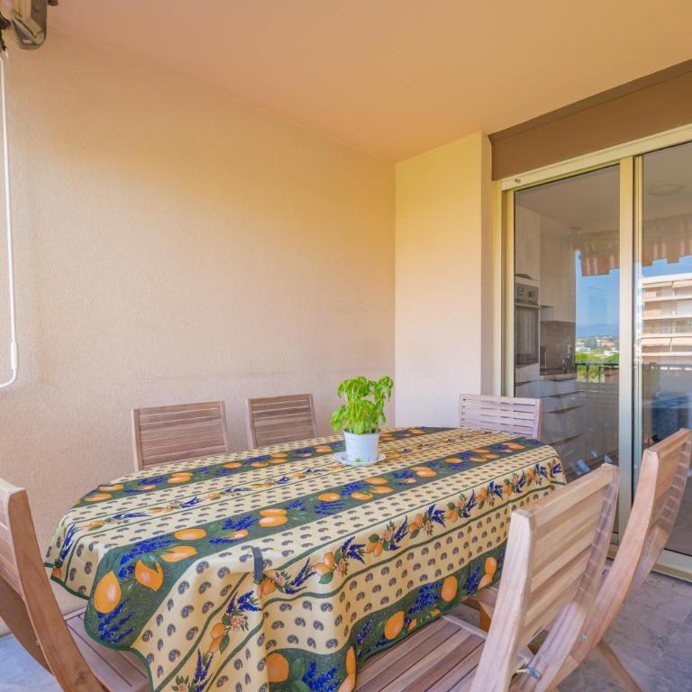 Hello Côte d'Azur - Spacieux 3 pièces avec piscine et tennis - Two-Bedroom Apartment - 7