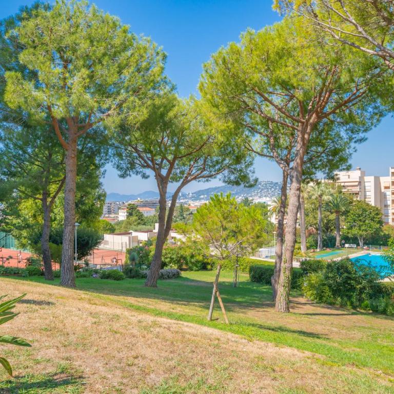 Hello Côte d'Azur - Spacieux 3 pièces avec piscine et tennis - Two-Bedroom Apartment - 18