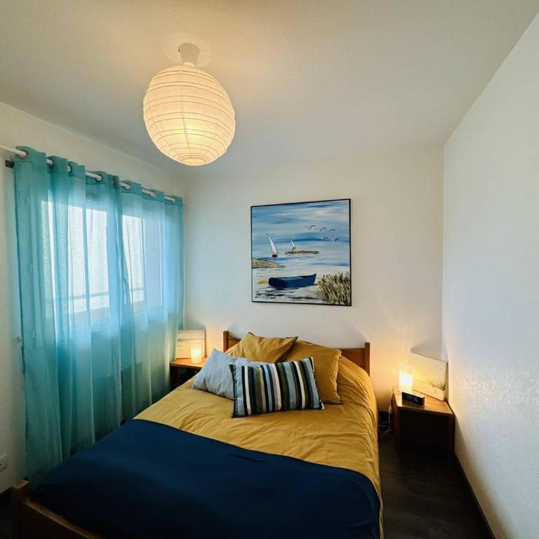 3 pièces plein centre, parking, 400m plage, wifi, classé 3 étoiles - Appartement 2 Chambres avec Terrasse - 12