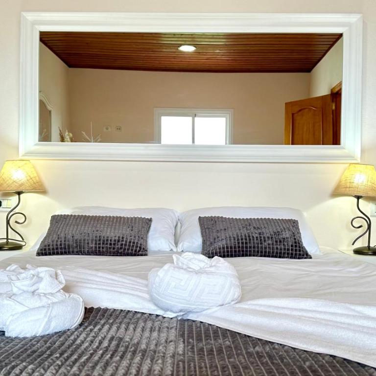 Maravilloso ático con terraza, vistas, BBQ, wifi - Apartamento de 1 dormitorio - 14