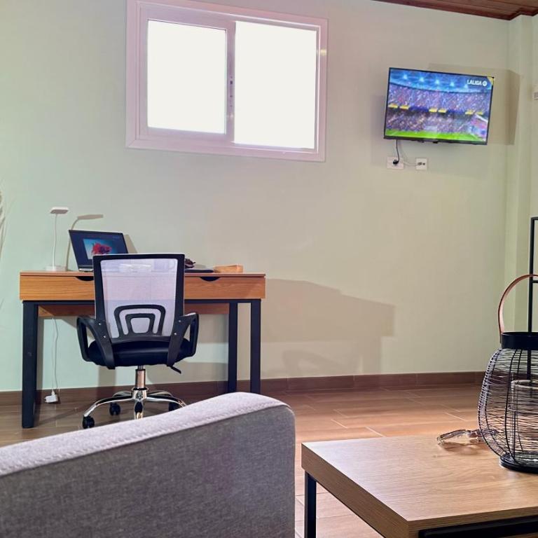 Maravilloso ático con terraza, vistas, BBQ, wifi - Apartamento de 1 dormitorio - 31