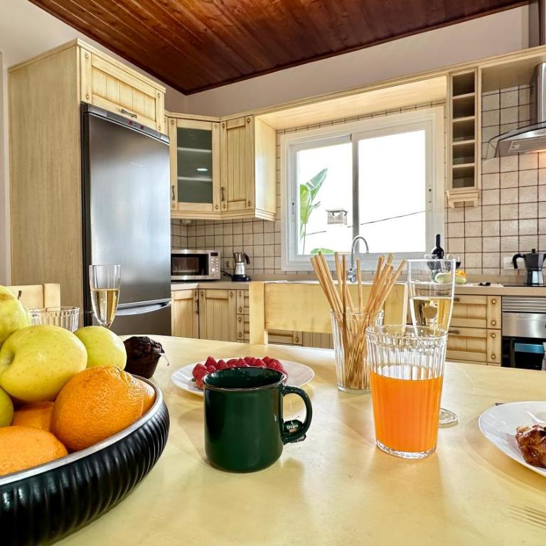 Maravilloso ático con terraza, vistas, BBQ, wifi - Apartamento de 1 dormitorio - 24