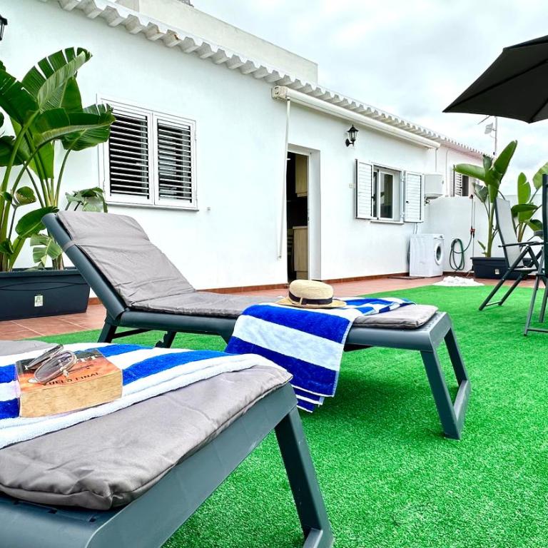 Maravilloso ático con terraza, vistas, BBQ, wifi - Apartamento de 1 dormitorio - 6