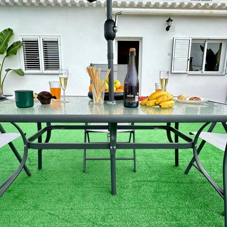 Maravilloso ático con terraza, vistas, BBQ, wifi - Apartamento de 1 dormitorio - 8
