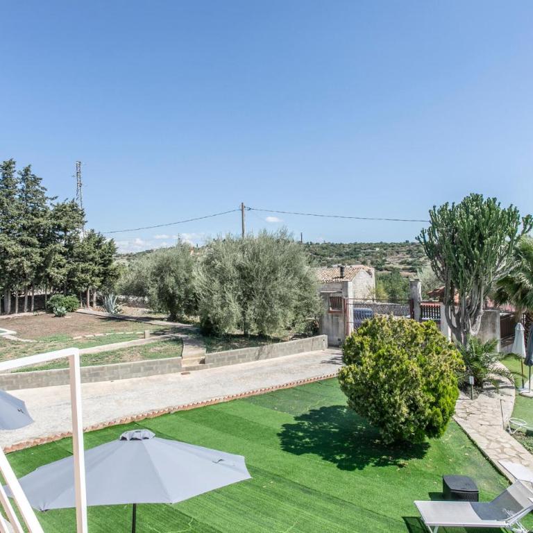 Mariarosa Country House - Casa Vacanza con 6 Camere da Letto - 10
