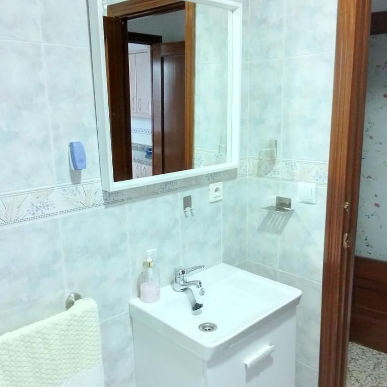 Tu casa en Córdoba fácil aparcamiento - Casa de 2 dormitorios - 13